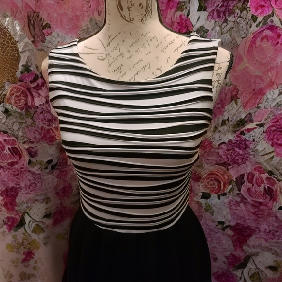 Dress by Cynthia Rowley - Picture 2 of 5